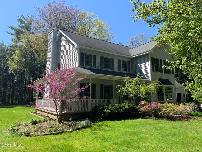 Building Photo - 8 Amanda Ct