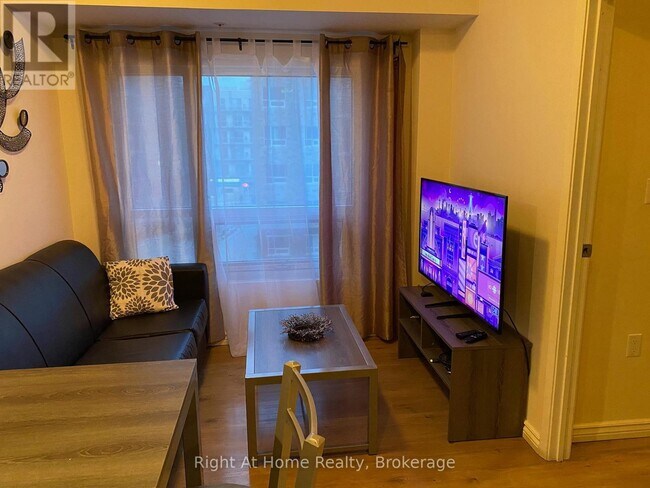 Photo - 275 Larch St Unit F213