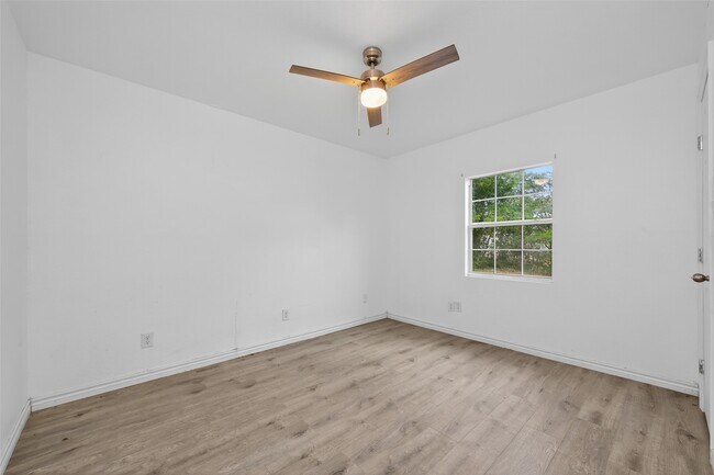 Photo - 5199 E Farm to Market 1988