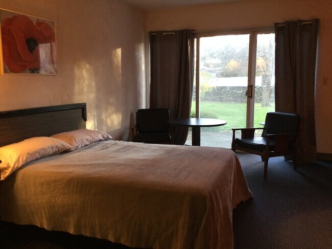 Photo - 339 Crystal Lake Rd