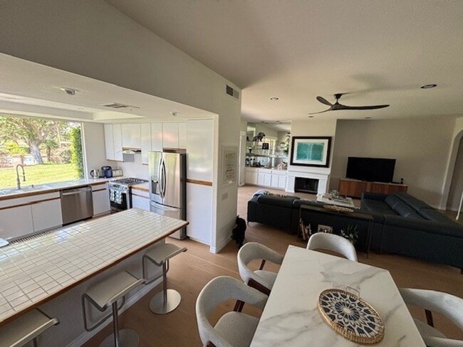 15 Pebble Beach Dr