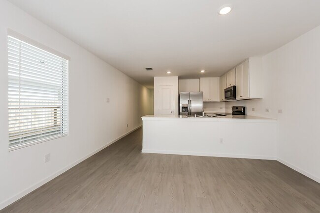 Photo - 110 Willow Wy