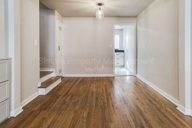 Photo - 1421 Classen Dr