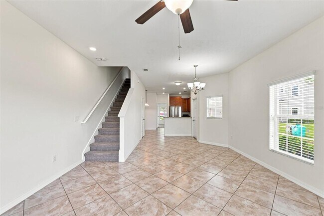 Photo - 31141 Claridge Pl