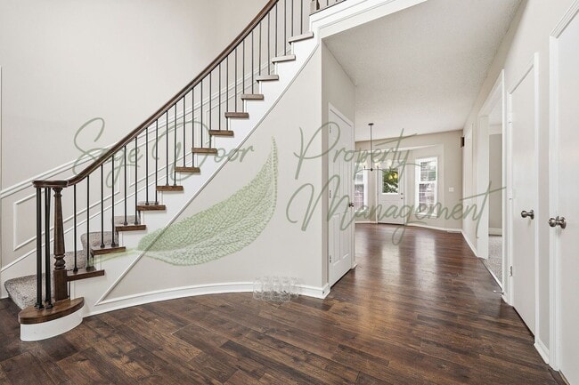 Photo - BEAUTIFUL HOME AVAILABLE NOW!!