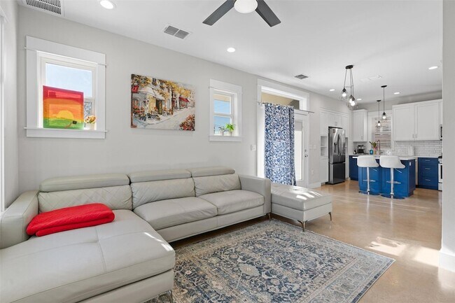 Photo - 1809 Chestnut Ave