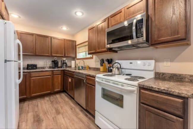 Building Photo - 5491 176th St Rental
