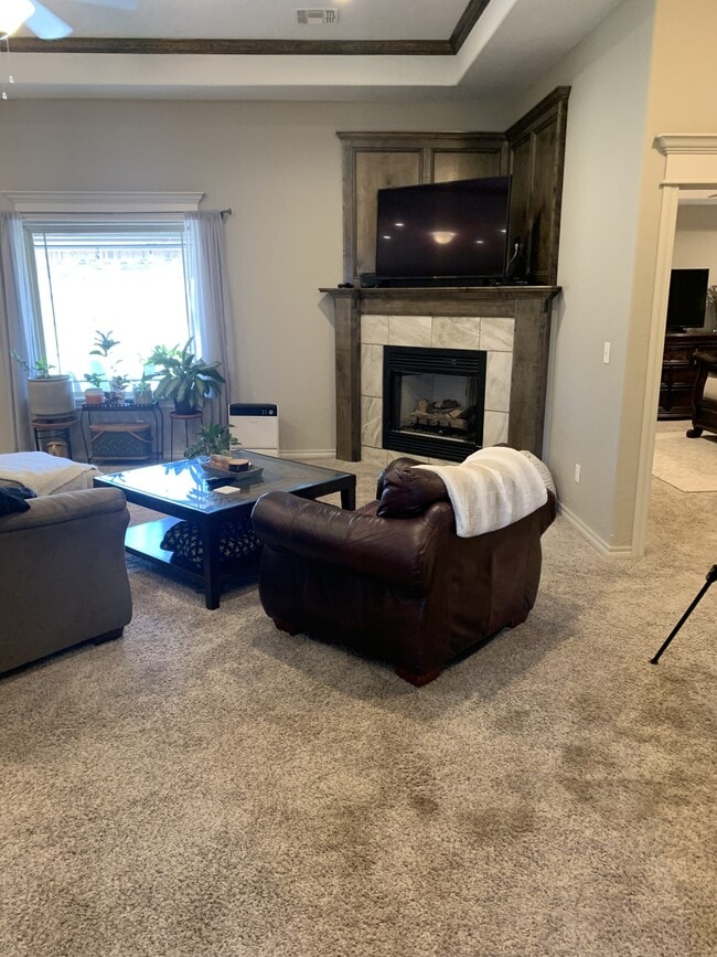 Photo - 1614 NE White Rock Dr
