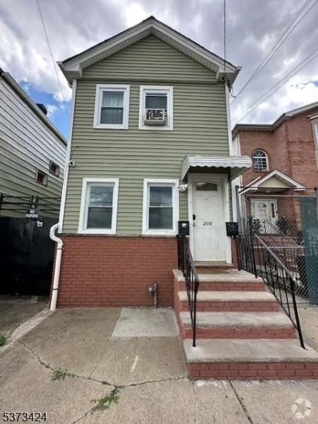 Building Photo - 216 Astor St Rental