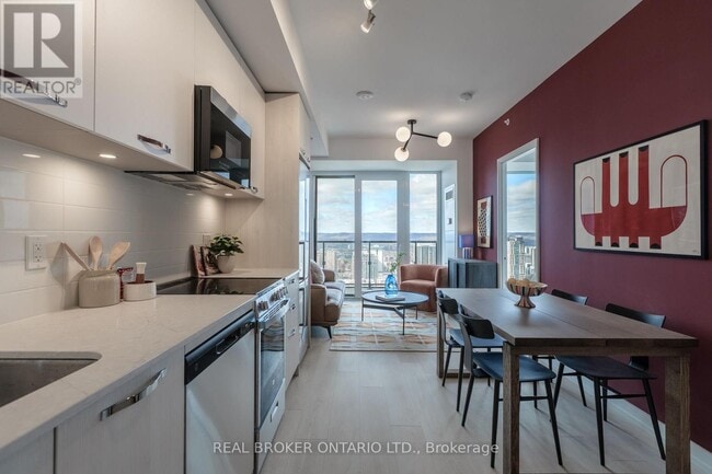 Photo - 75 James St S Unit 2701