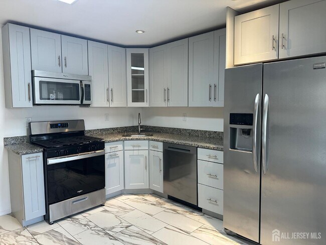 Photo - 402 Rittenhouse Ct