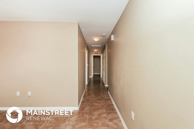 Photo - 2709 49th St W