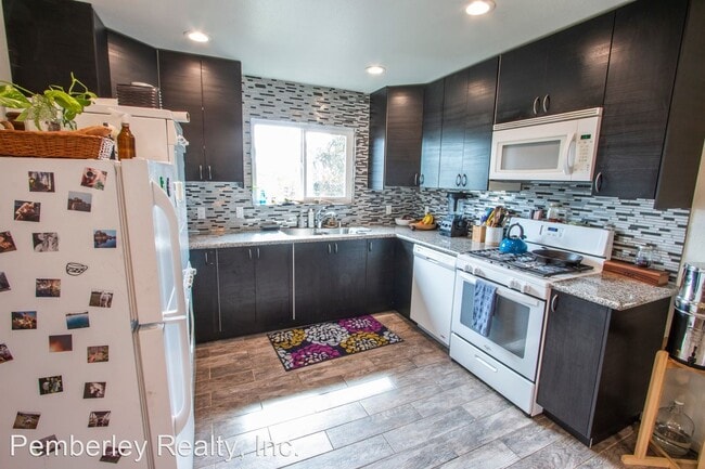 Photo - 3529-3531 Wilson Ave