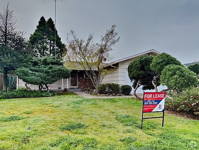 Building Photo - 3413 S Port Dr Rental