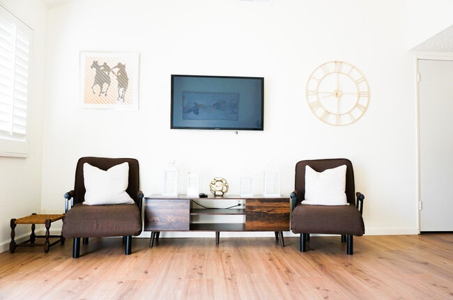 Photo - 82186 Bergman Dr