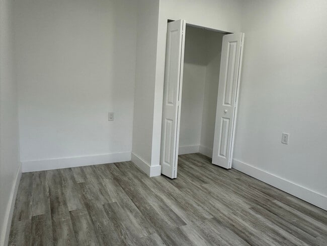 Photo - 901 NW 46th St