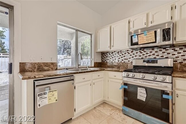 Photo - 1850 Swallow Hill Ave