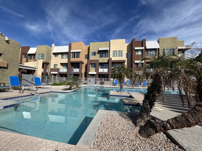 Photo - 6605 N 93rd Ave