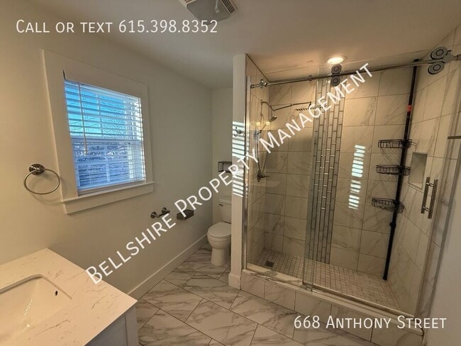 Photo - 668 Anthony St