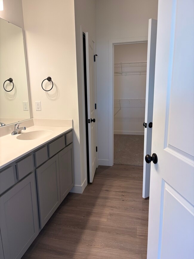 Baño principal en suite - 3040 NW 95th Ter