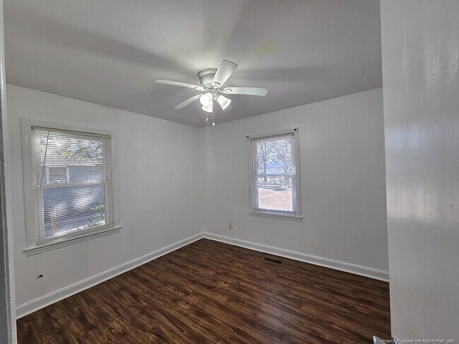 Photo - 1008 Hope Mills Rd