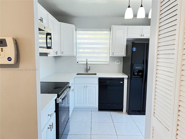 Photo - 1200 SW 113th Ter
