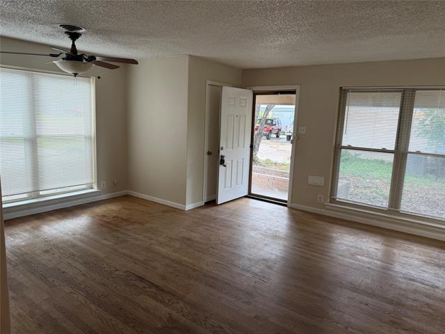 Photo - 3253 Millmar Dr