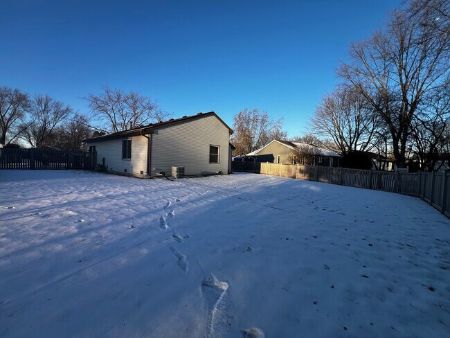 Photo - 1944 Navarone Dr