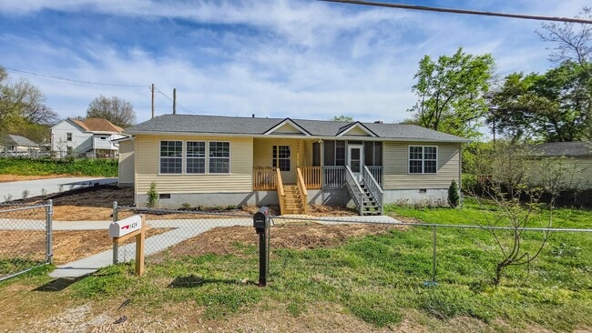 Building Photo - Knoxville 37921 - Brand New 3 Bedroom, 2 Full Bath Duplex Unit near downtown and Western Avenue -...