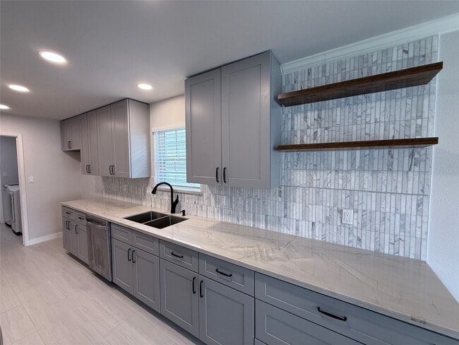 Building Photo - 6518 Briar Terrace Dr Rental