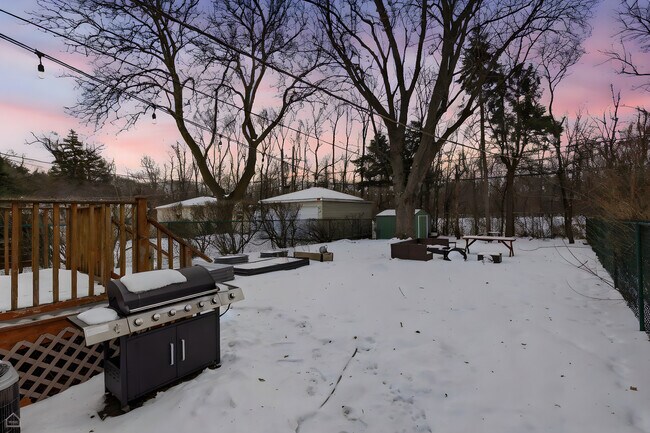 Photo - 1512 Mulford St