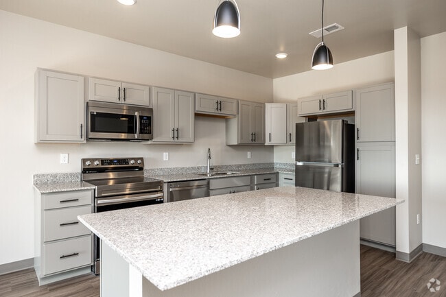 1BR, 1BA - 764-780 SF - Kitchen