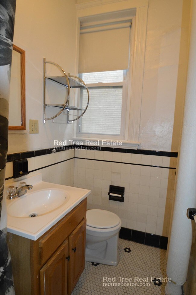 Photo - 1810 Commonwealth Ave Unit 9