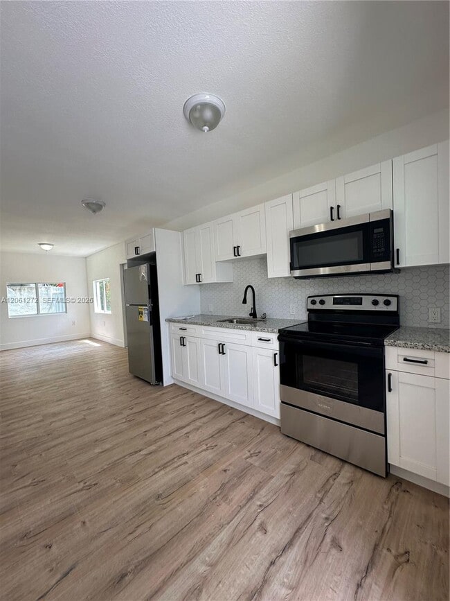 3123 NW 22nd Ct Unidad B