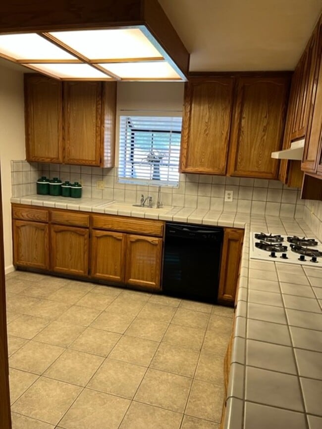 Photo - Nice 5 bedroom home with a large garage.