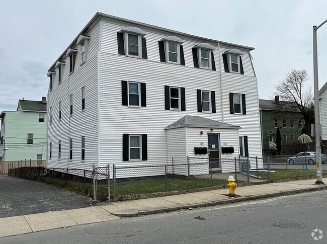 Building Photo - 55 Eastern Ave Unit 1 Rental