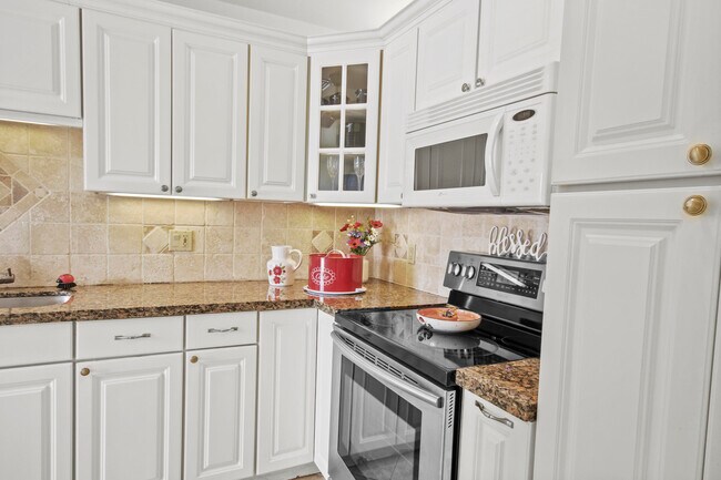 Photo - 1041 Orange Terrace Unit 102