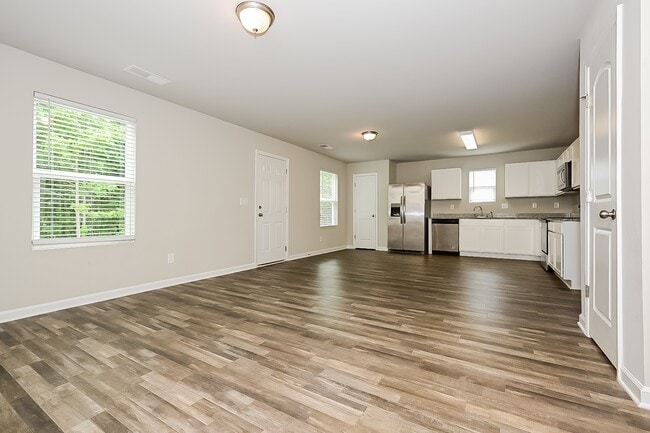 Photo - 121 Cold Creek Pkwy House