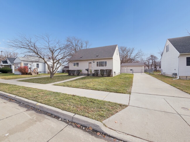Street view of property - 8204 Toepfer Rd