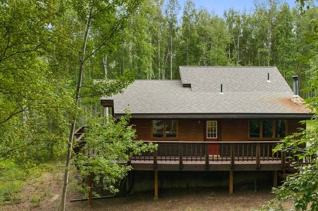 Photo - 726 Goldfinch Rd