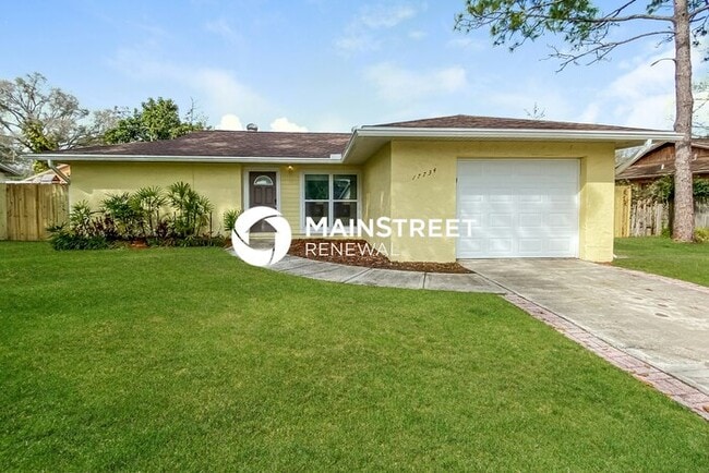 Building Photo - 3 Bedroom Pet-Friendly Home in LUTZ, FL with Main Street Renewal