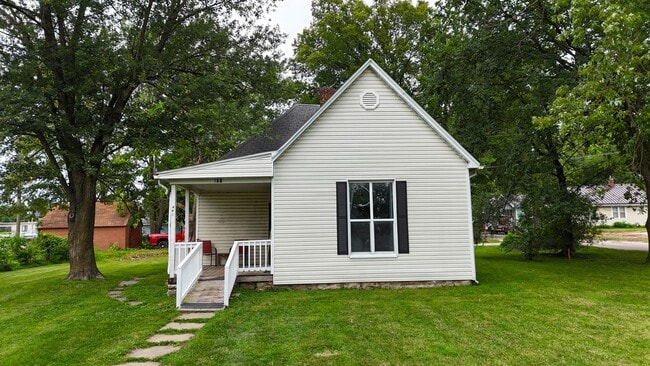 Photo - 301 S Spruce St