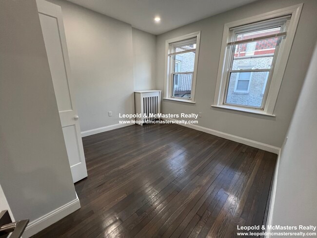 Building Photo - 105 Jersey St Rental