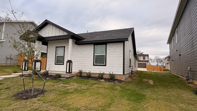 Photo - 316 Constanza Trl