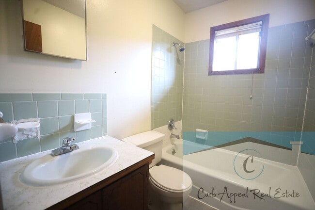 2208 Sybel Cove Unit 3