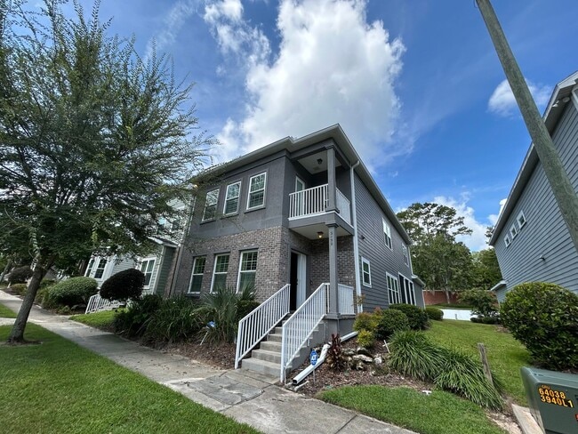 Building Photo - Beautiful Home In Garison Way