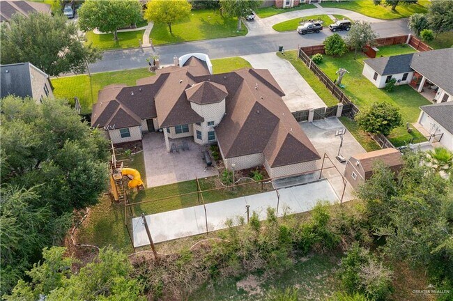 Photo - 32 Woodland Dr