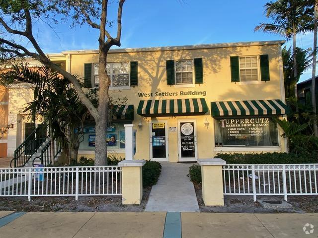 Building Photo - 135 NW 5th Ave Unit 3 Rental