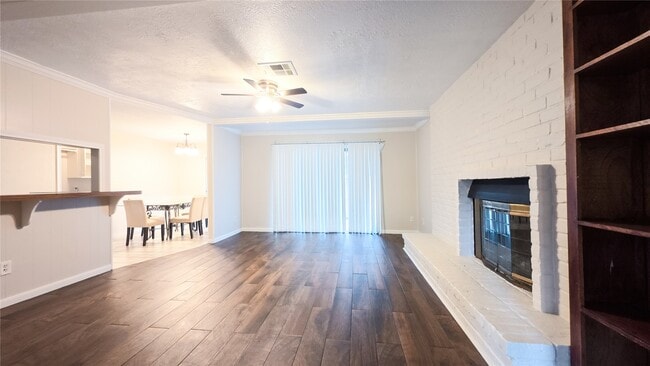 Photo - 2027 Whispering Springs Dr