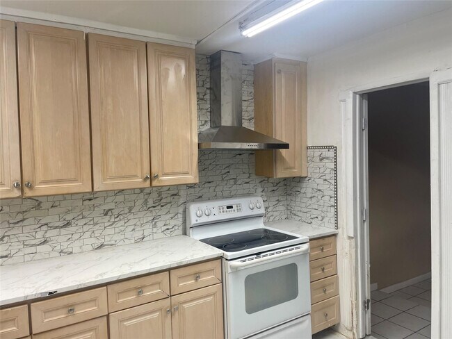 Photo - 6548 Racquet Club Dr